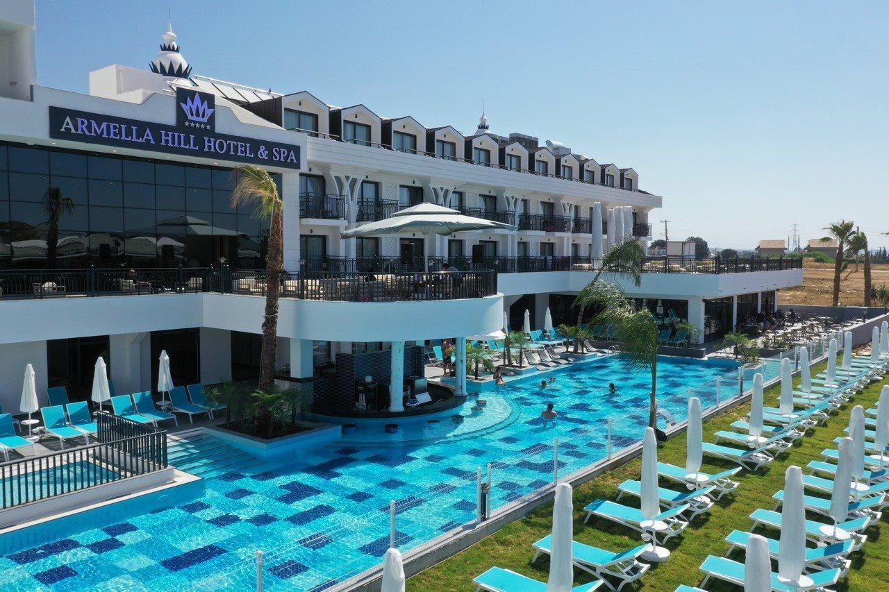 Armella Hill Hotel Side Exterior photo